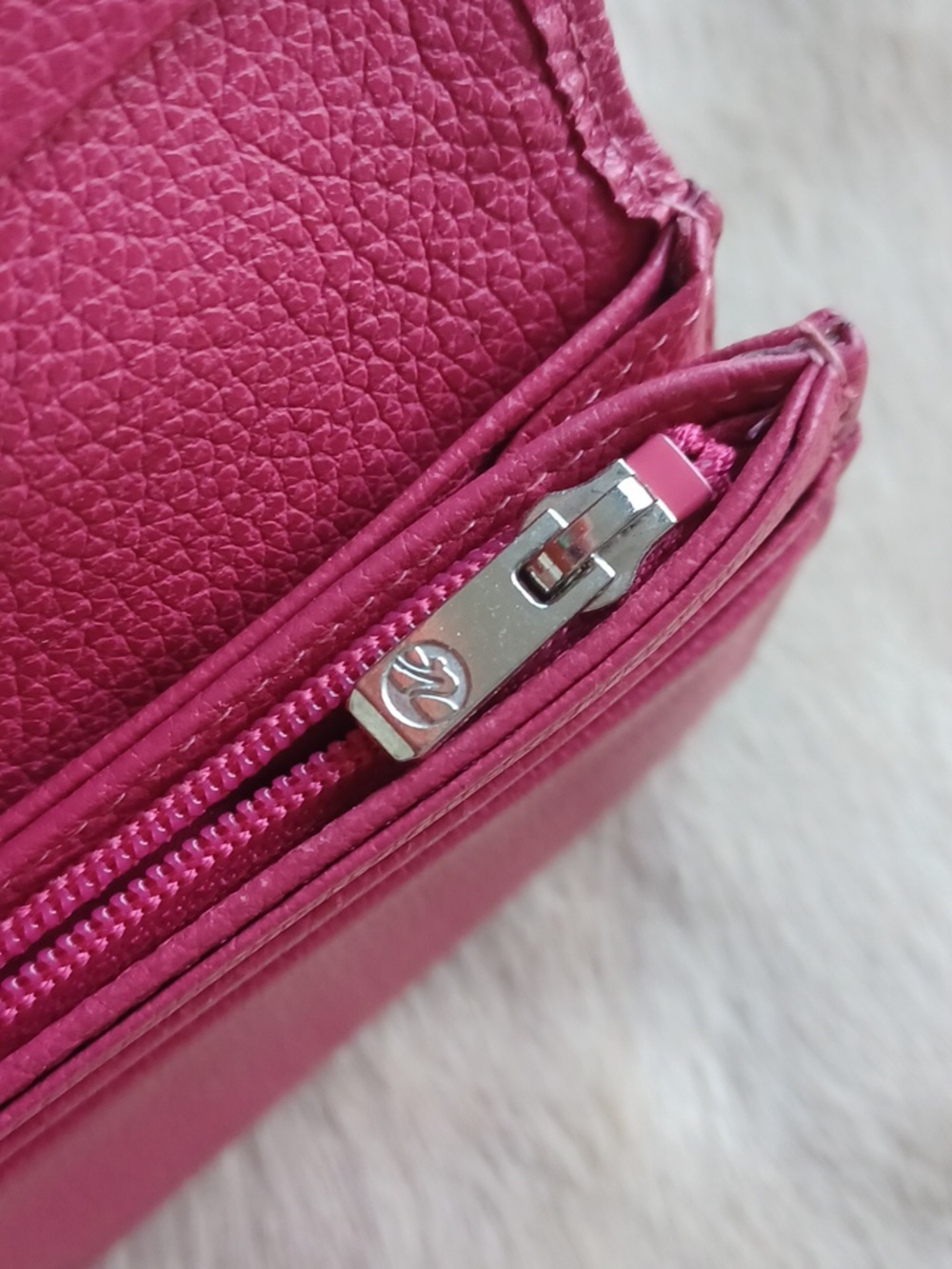 Longchamp Leather Wallet - Picture 4 of 16